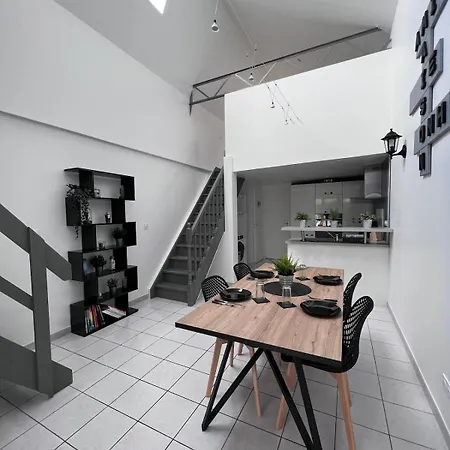 La Renouveau - Loft Avec Parking Gratuit, Proche Gare Et Centre Apartment *