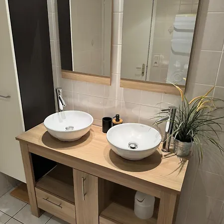 La Renouveau - Loft Avec Parking Gratuit, Proche Gare Et Centre Апартаменты Труа