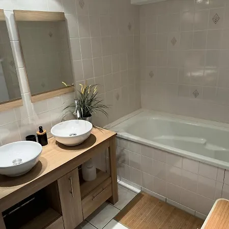 La Renouveau - Loft Avec Parking Gratuit, Proche Gare Et Centre Труа